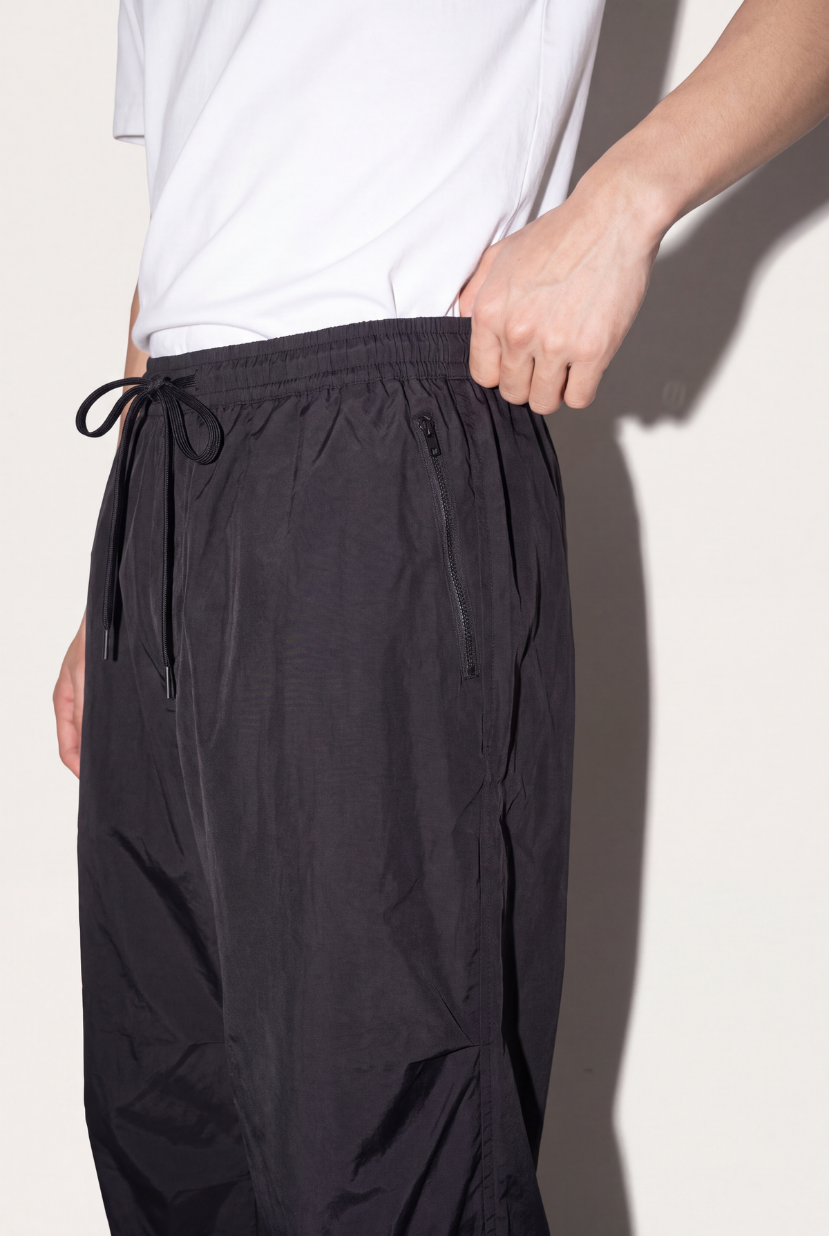 Men's parachute baggy trousers